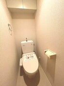トイレ エステムヒルズ新大阪
