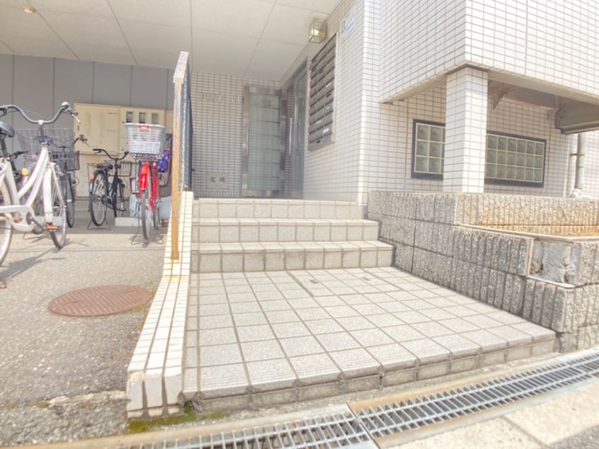 エントランス部分 パインビレッジ東花園