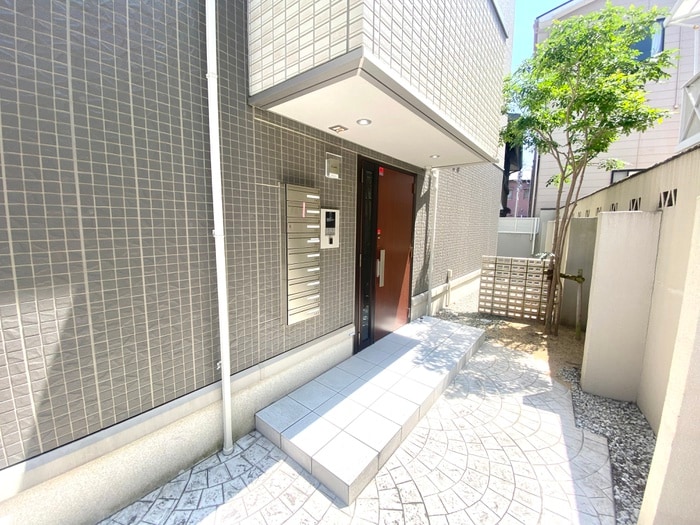 エントランス部分 ｱｼﾞｮｰﾚ ﾚｼﾞﾃﾞﾝｽ ＪＲ西宮駅前