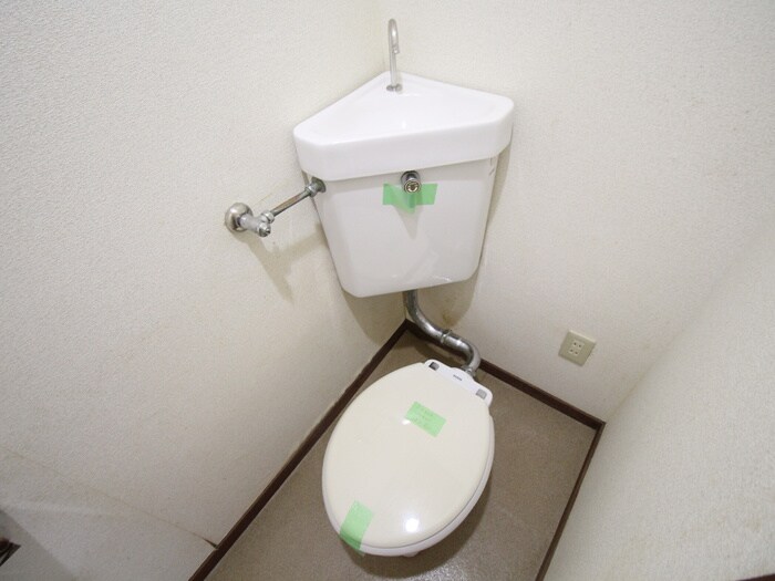 トイレ サンシャト－山本