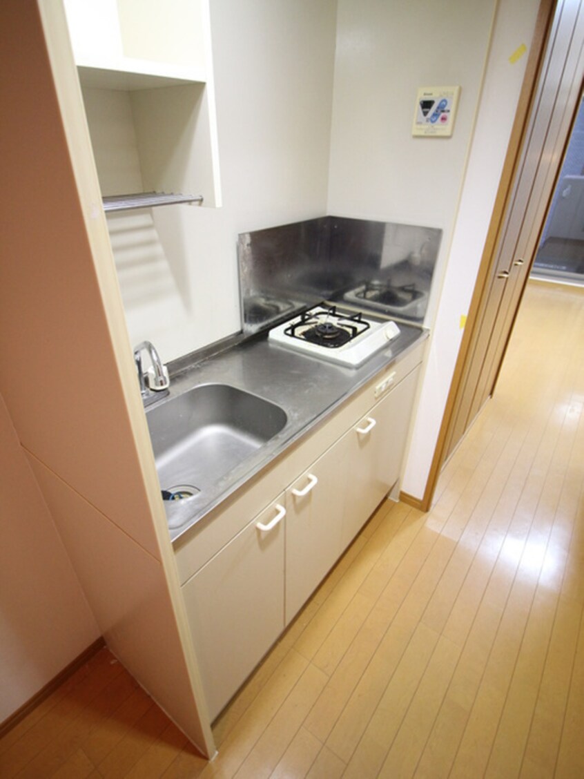 キッチン ＳＷＩＳＳ京橋