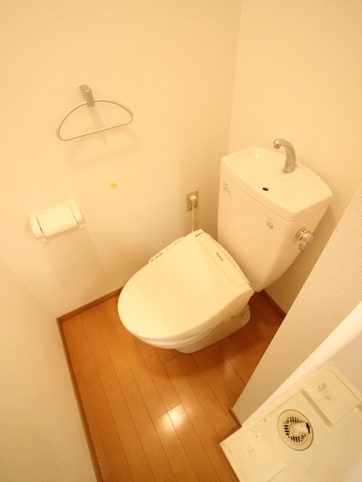 トイレ ＳＷＩＳＳ京橋