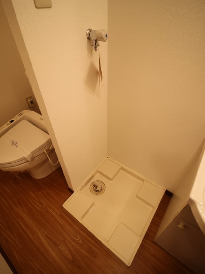 洗濯機置場 ＳＷＩＳＳ京橋