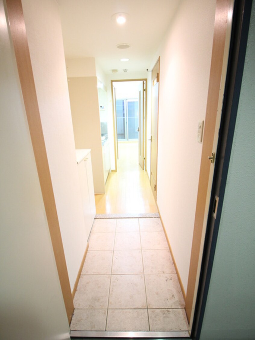 廊下 ＳＷＩＳＳ京橋