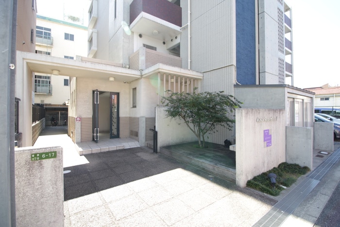 エントランス部分 カ－サスペリオ－レⅡ