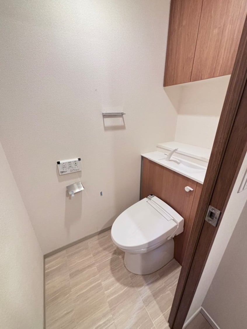 トイレ リヴァーク四条烏丸