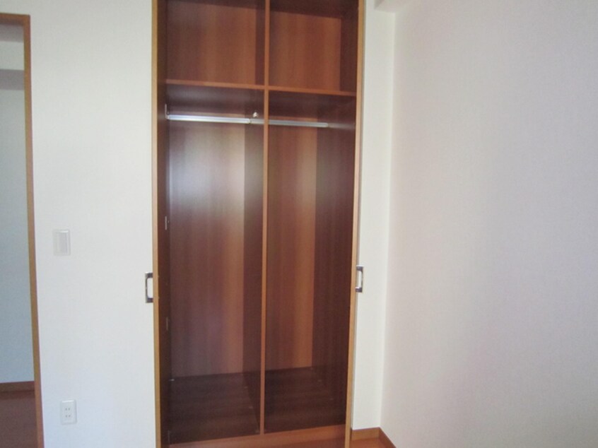 収納 リ－ガル神戸三宮山手(702)