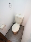 トイレ ハイツクロ－バ－２