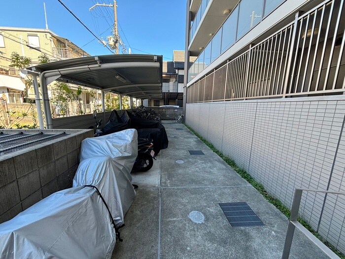 駐輪場 グランリール