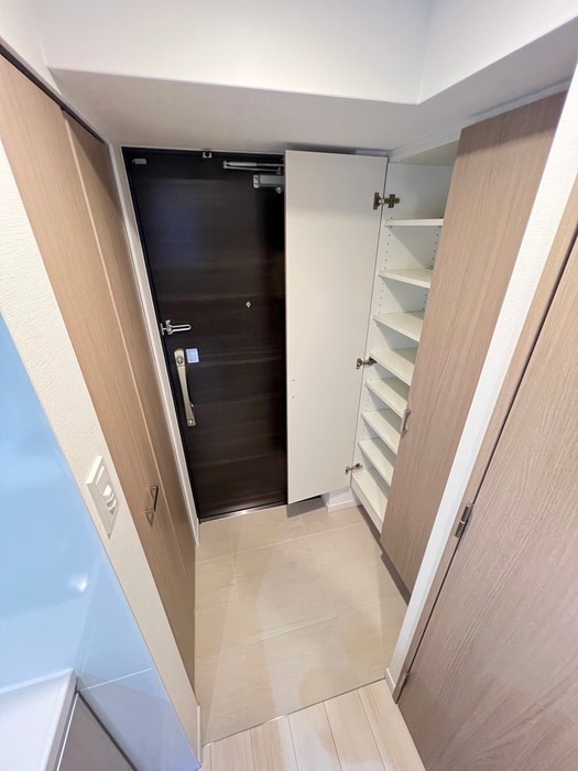 玄関 S-RSIDENCE高井田ｂｅｌｅｔａ