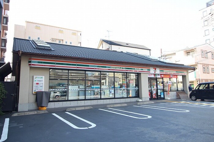 セブンイレブン(コンビニ)まで400m リシェス二条