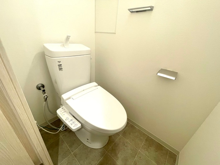 トイレ ｺﾝﾌｫﾘｱ･ﾘｳﾞ谷町九丁目ｿﾙﾃﾗｽ