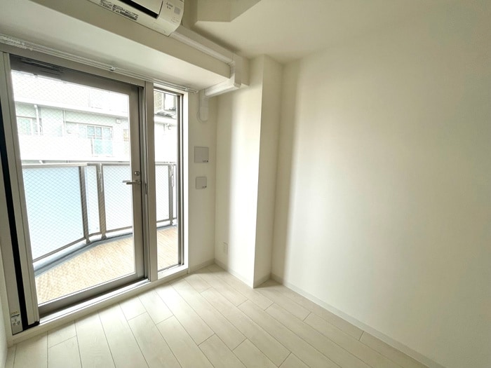 居室 ｺﾝﾌｫﾘｱ･ﾘｳﾞ谷町九丁目ｿﾙﾃﾗｽ