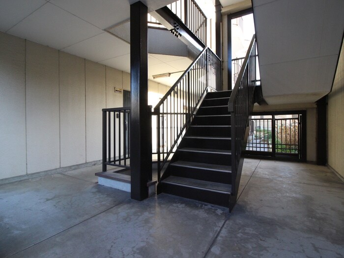 エントランス部分 サークハイツ