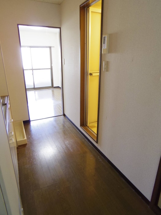 廊下 ロジュマンフジイ