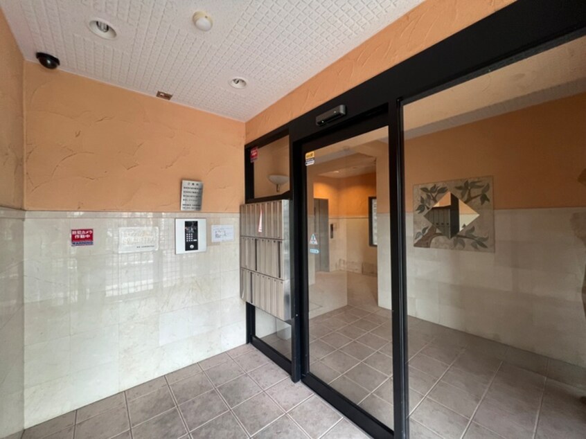 エントランス部分 エテルネル一由