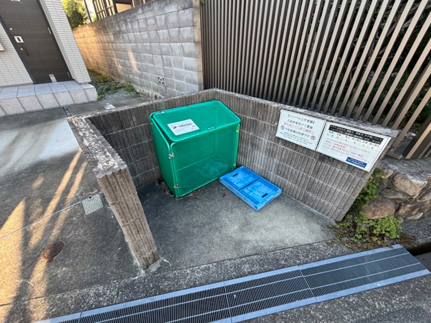 バイク置き場 へーベル上甲東園【旭化成】