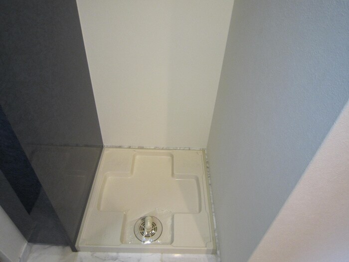 洗濯機置場 リ－ガル神戸三宮山手(602)