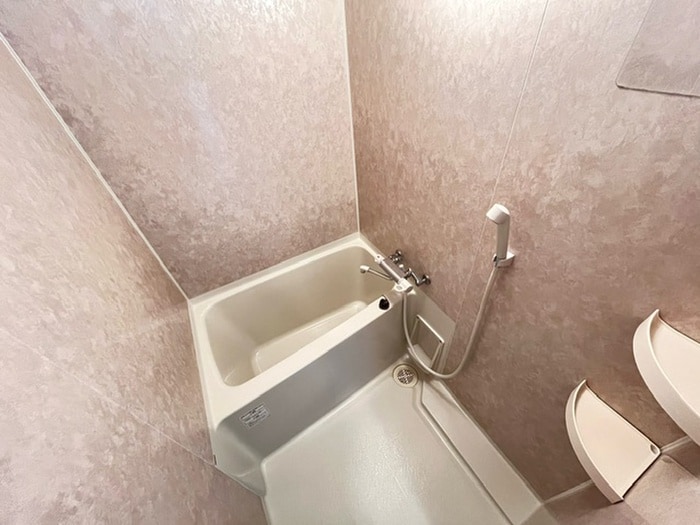 バス／シャワールーム等 アマントリビエール鉢塚