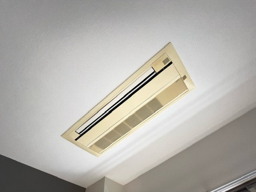 内観写真 アマントリビエール鉢塚