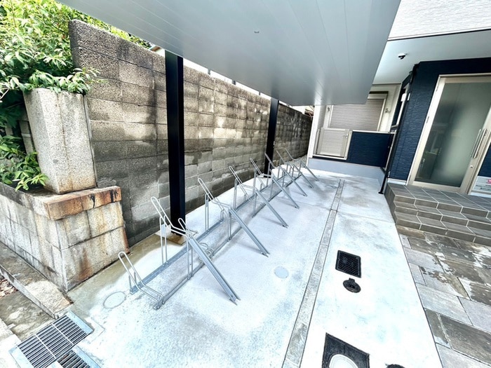 駐輪場 メルベーユ加島