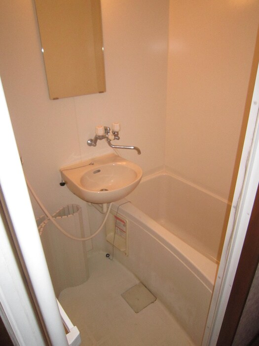 バス／シャワールーム等 エスポワールKADOMA