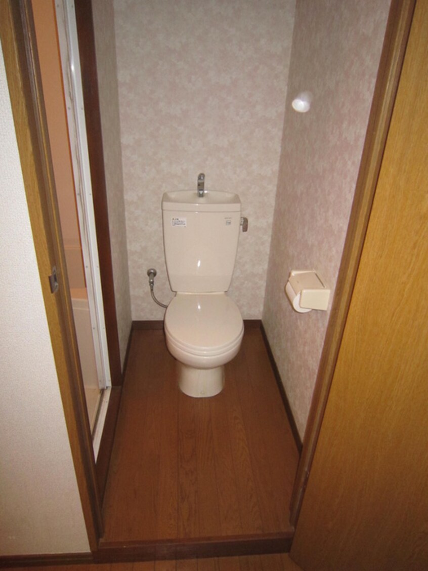 トイレ エスポワールKADOMA