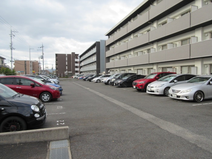 駐車場 イストアール（草津）