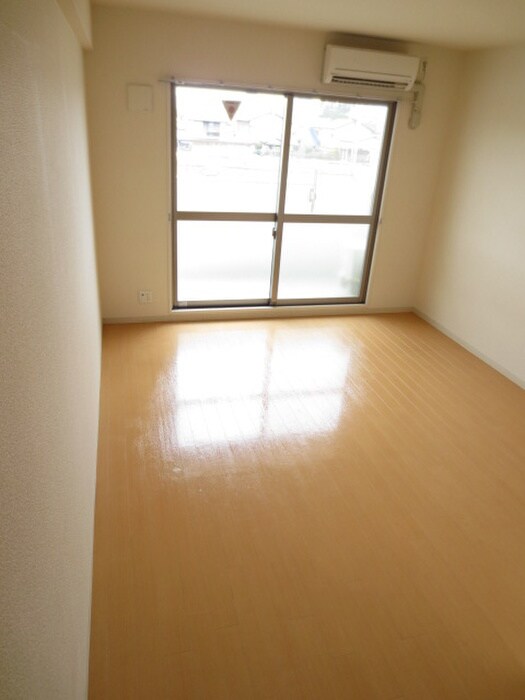 居室 イストアール（草津）