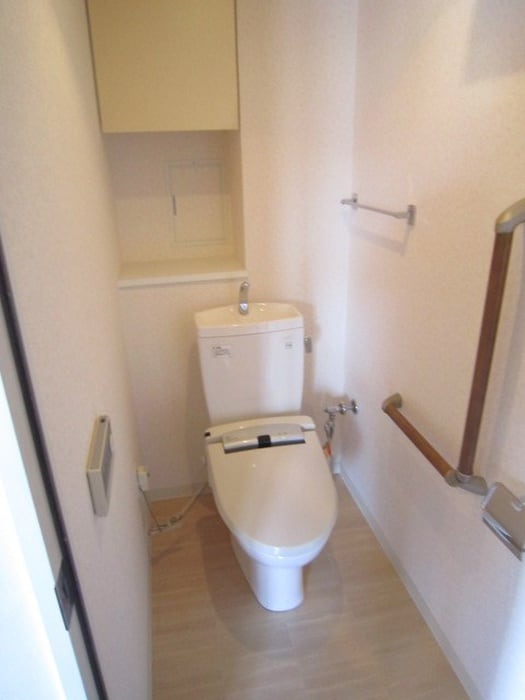 トイレ ﾗｲｵﾝｽﾞｽｸｴｱ鶴見緑地(501)