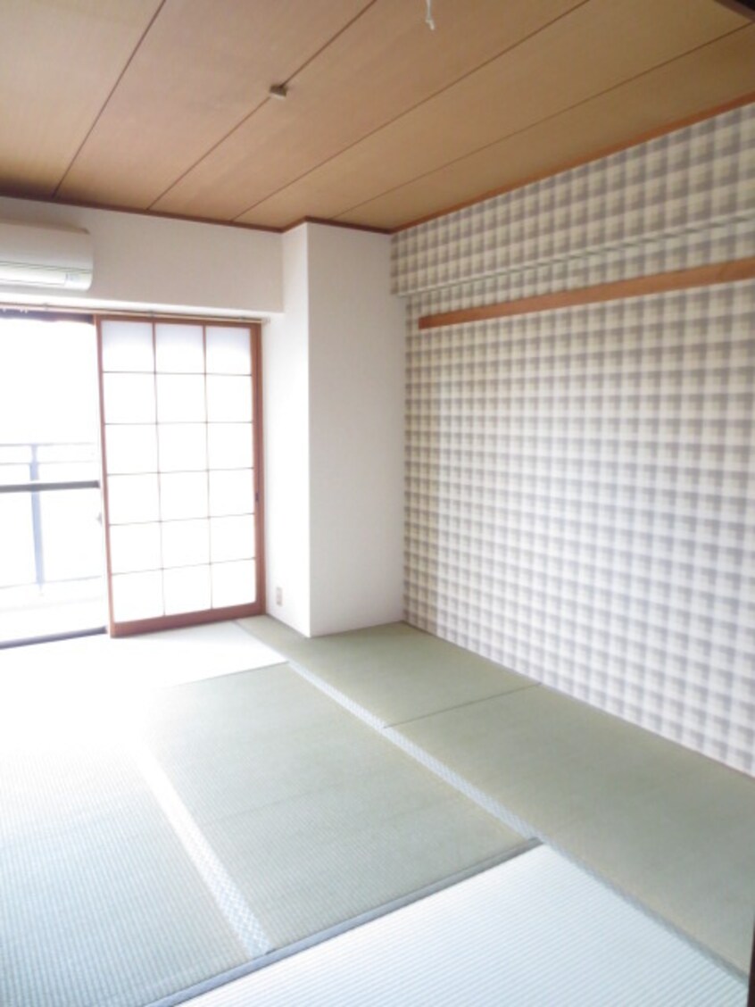 居室 サンハイツ逆瀬川Ｃ棟（220）