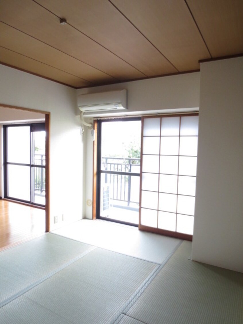 居室 サンハイツ逆瀬川Ｃ棟（220）