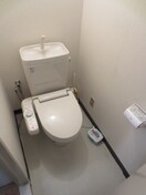 トイレ サンハイツ逆瀬川Ｃ棟（220）