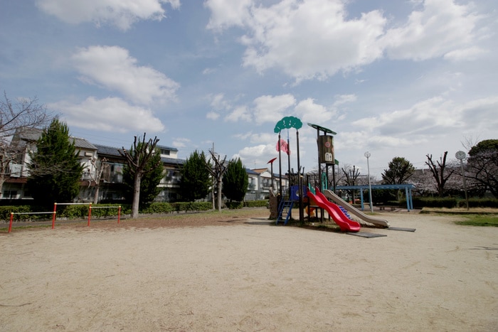 豊南東公園(公園)まで193m SCOURT豊中