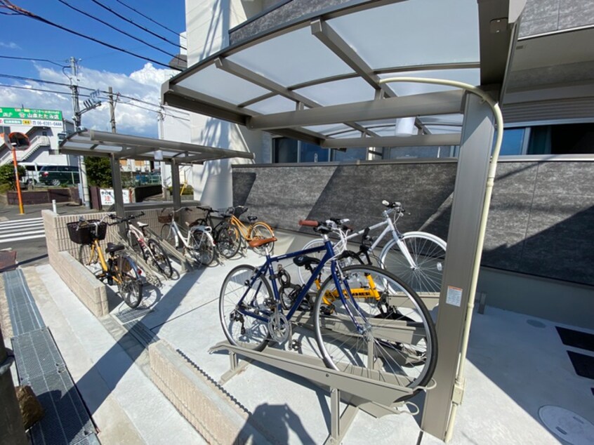 駐輪場 フジパレス千里丘東