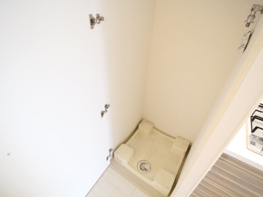 洗濯機置場 エスリード江坂グランツ（201）