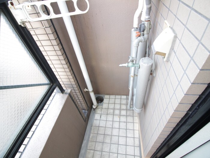 洗濯機置場 シャルマンフジ西宮弐番館