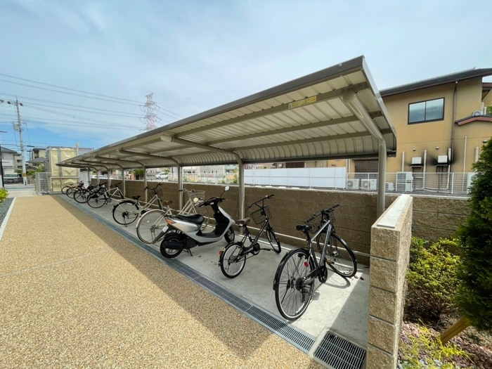 駐輪場 アンプルール