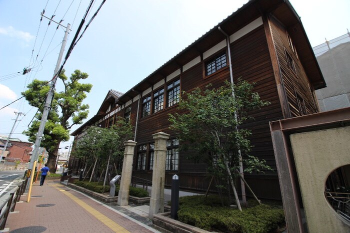 吹田市立千里山・佐井寺図書館(図書館)まで550m メゾン千里山Ｃ棟（３０２）