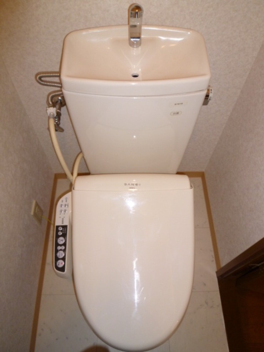 トイレ アビタシオン橋本Ⅲ