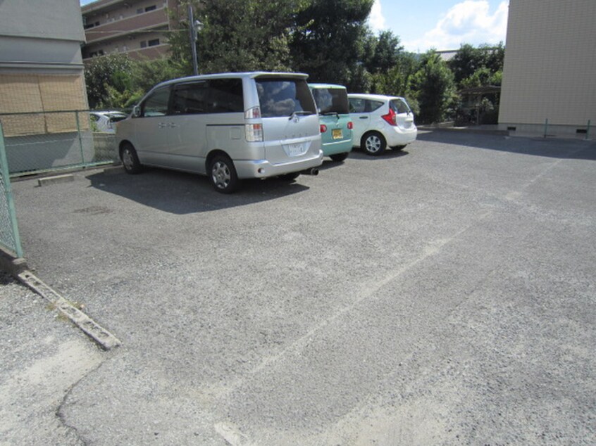 駐車場 フラワーヒルまつもと