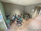 駐輪場 グリ－ンゲイブルス小寺