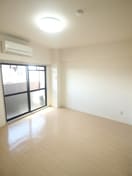 居室 メゾンソレイユ