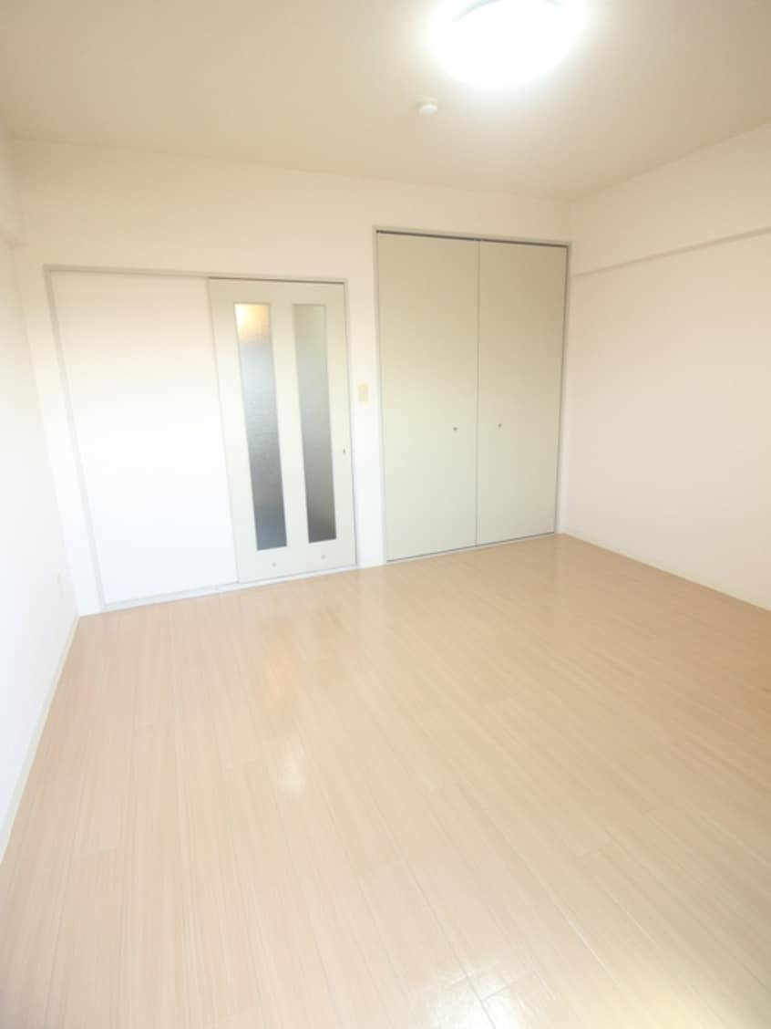 居室 メゾンソレイユ