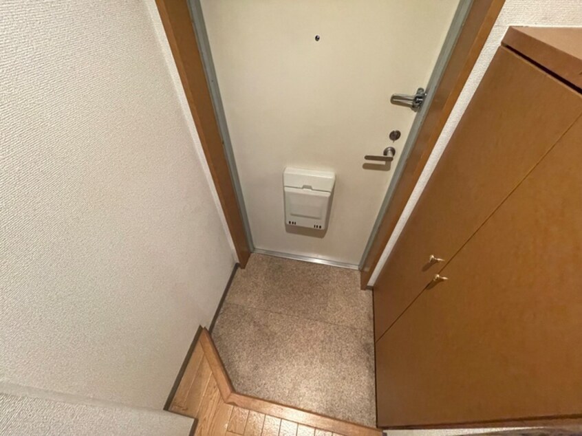 玄関 ｴｽﾘｰﾄﾞ三宮ﾌﾗﾜｰﾛｰﾄﾞ（1013）