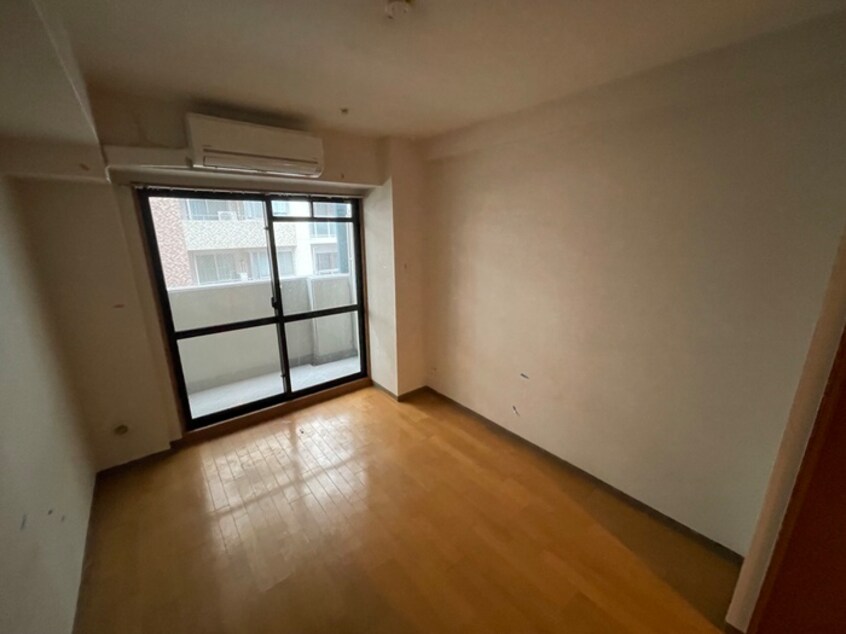 居室 ｴｽﾘｰﾄﾞ三宮ﾌﾗﾜｰﾛｰﾄﾞ（1013）