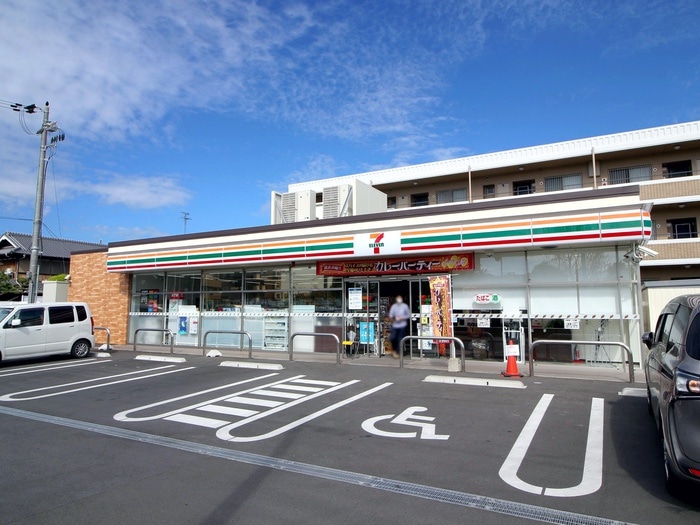 セブンイレブン豊中服部寿町３丁目店(コンビニ)まで133m どりーむ