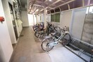 駐輪場 三功ビル