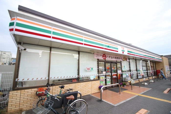 セブンイレブン(コンビニ)まで290m グリ－ンコ－ト
