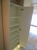 靴箱 Η´ｓ　ｆｌａｔｓ